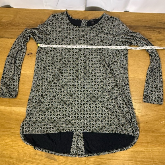 J.Jill Long Sleeve Top Black & White Print flowy Tunic style Women's Size Small - Picture 3 of 8